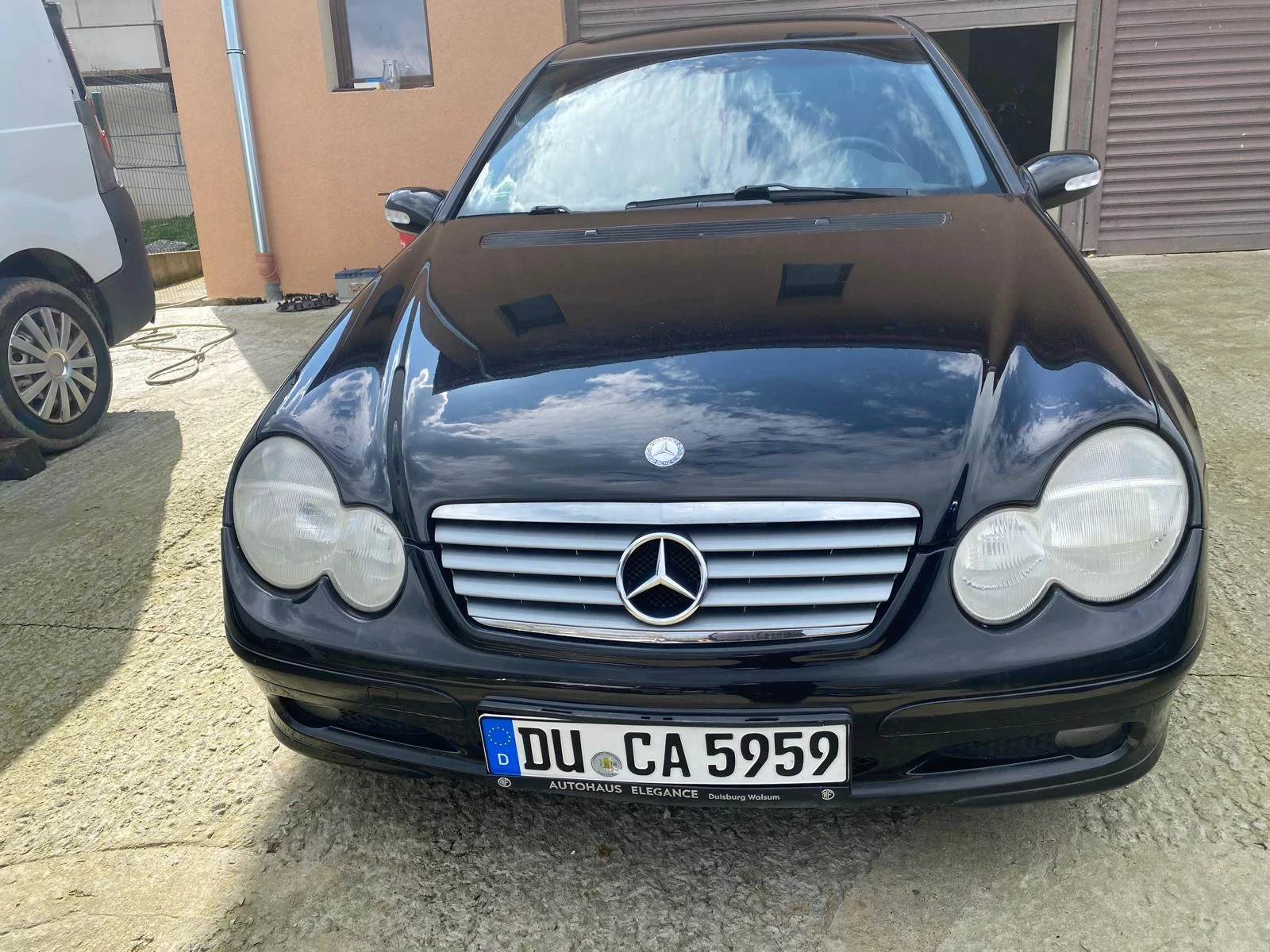 Mercedes-Benz C 200  - изображение 10