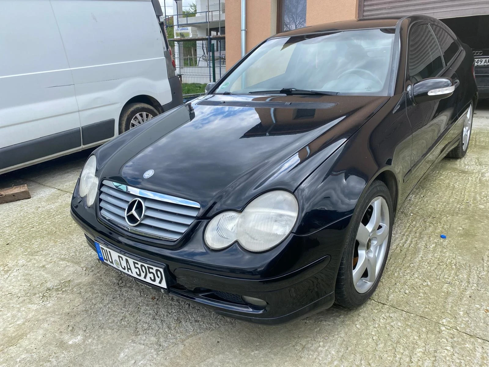 Mercedes-Benz C 200  - изображение 8