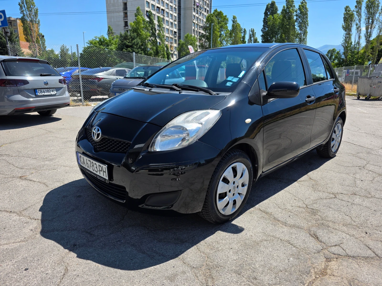 Toyota Yaris 1.3i 100k.c 6ck. - изображение 2