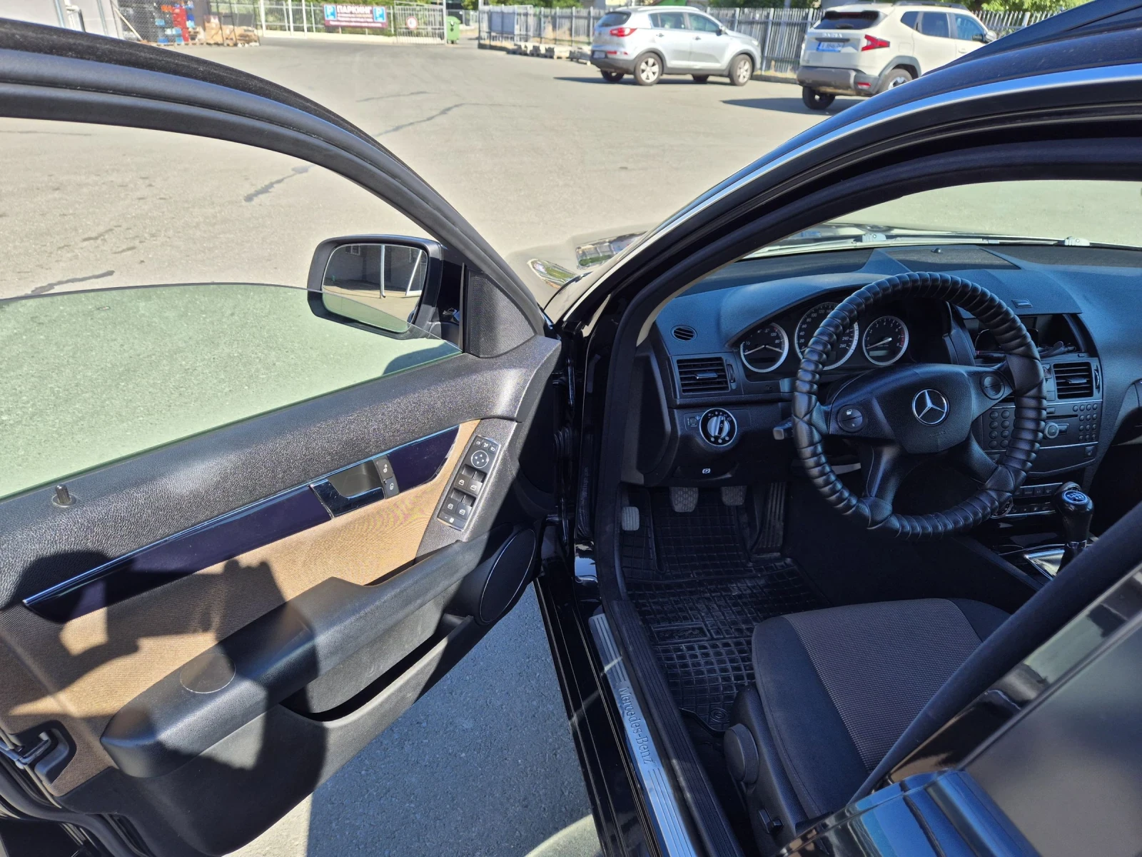 Mercedes-Benz C 180  - изображение 8