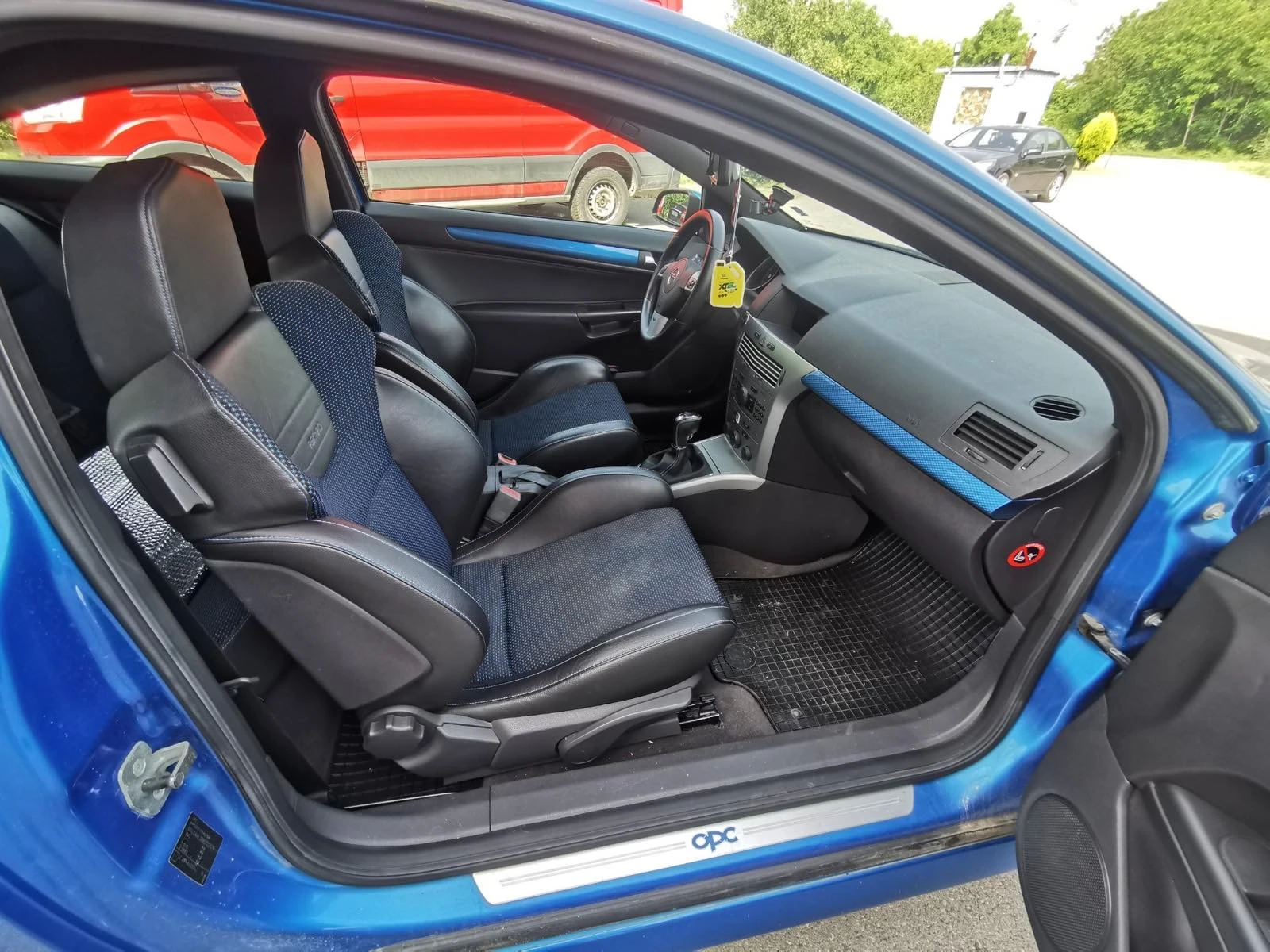 Opel Astra OPC - изображение 3