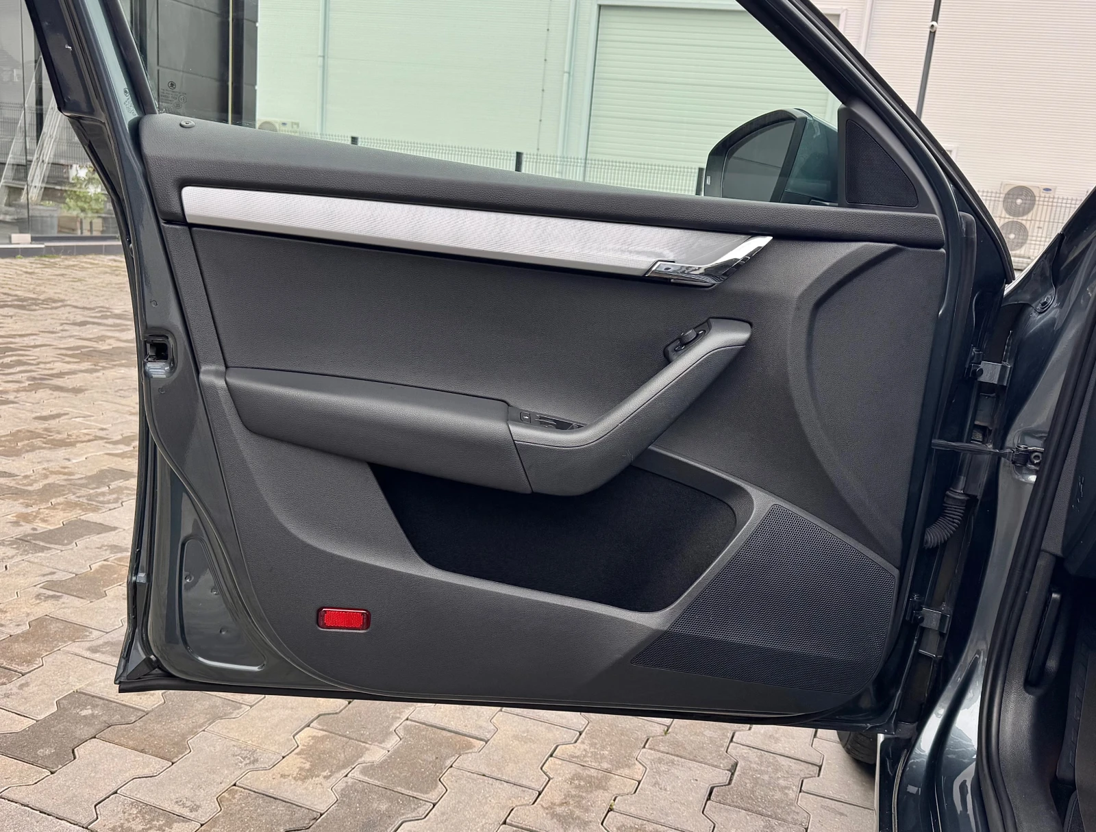 Skoda Octavia 1.4TFSi Bifuel /���������/ | Mobile.bg � ����������� 12