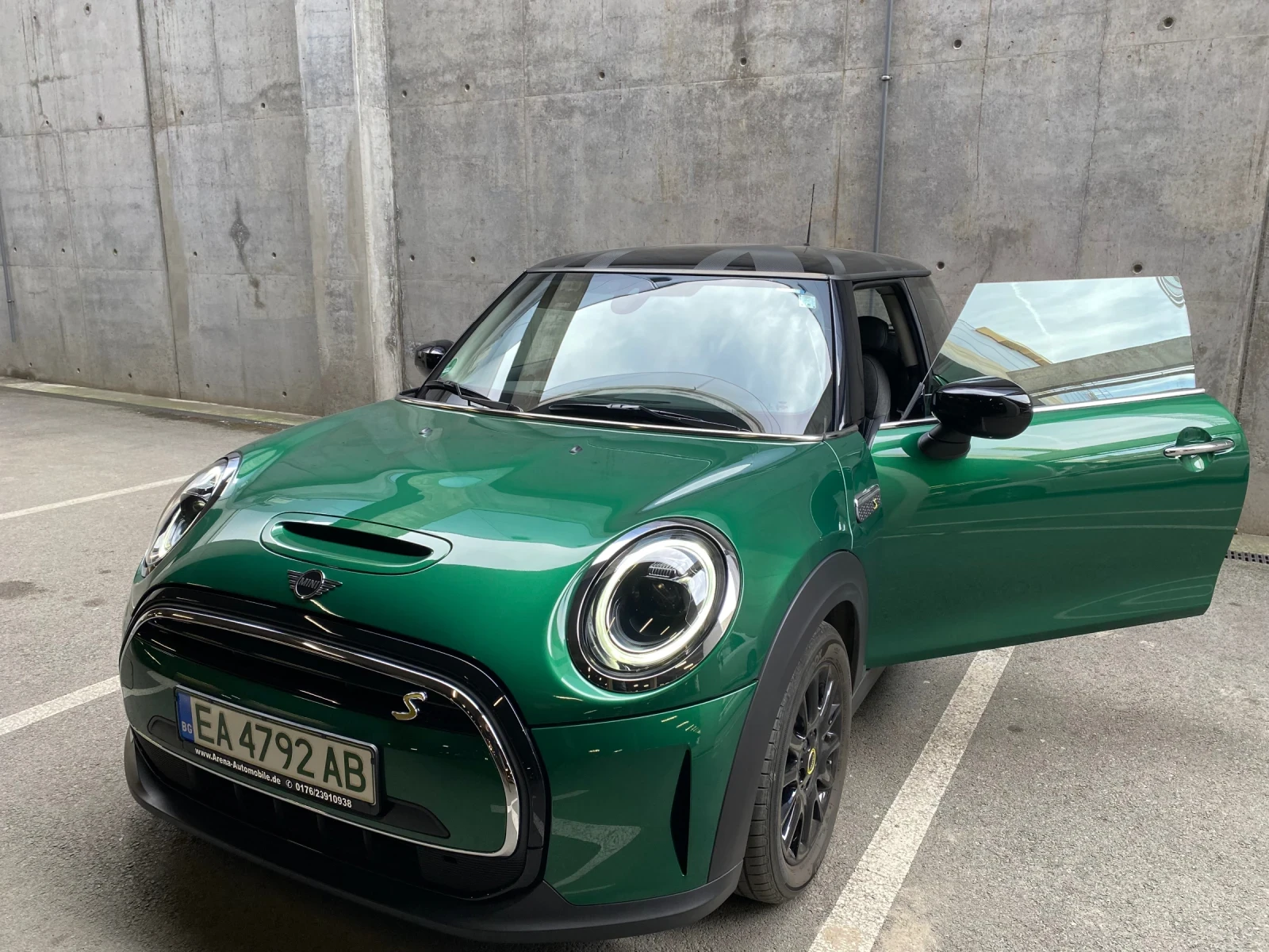 Mini Cooper SE - изображение 3