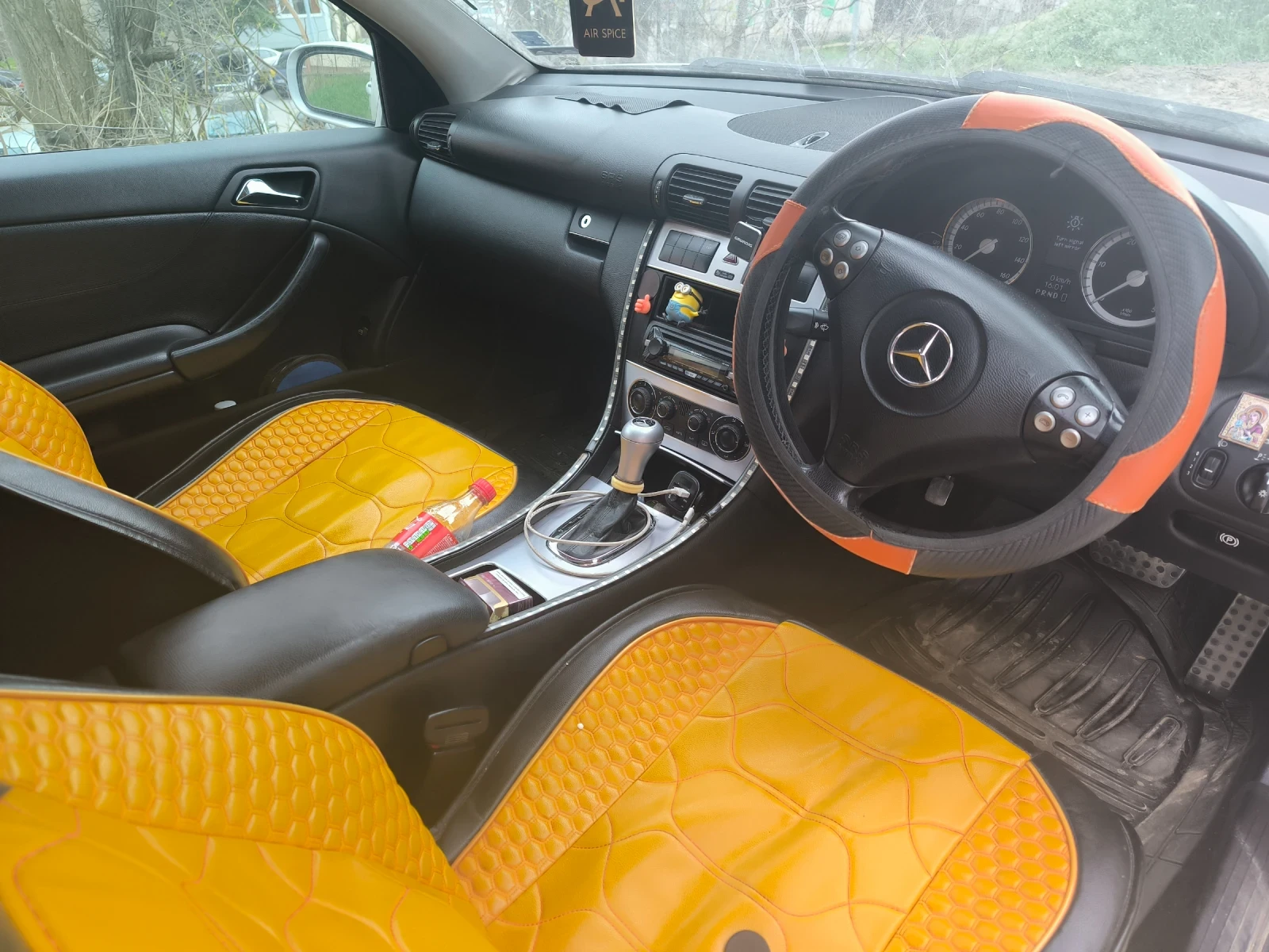 Mercedes-Benz C 200, снимка 3 - Автомобили и джипове - 54034508