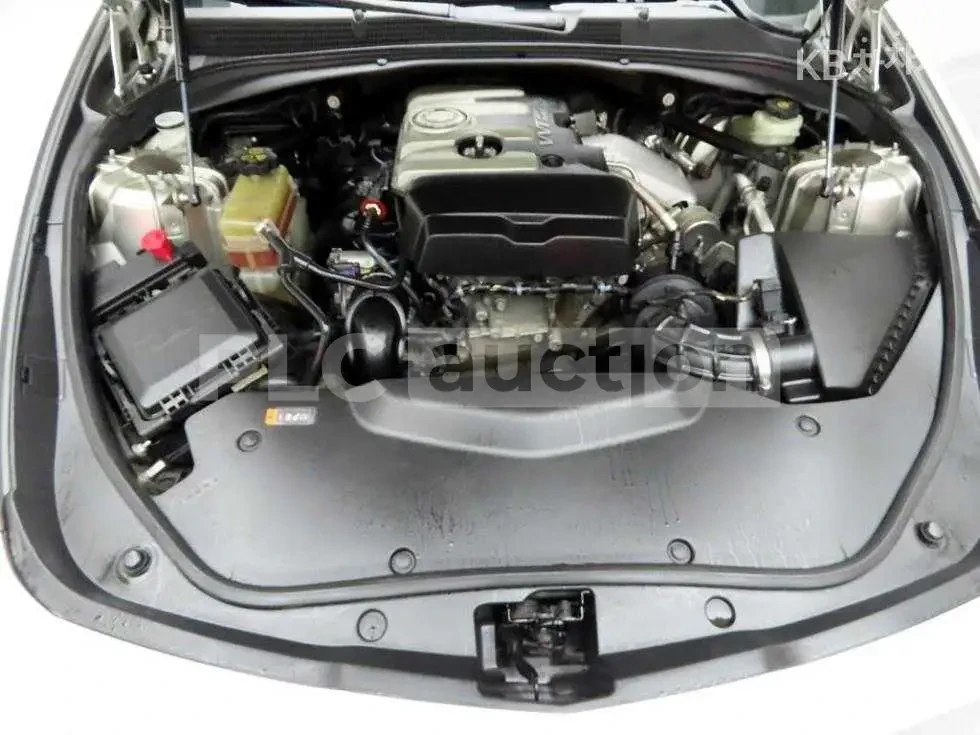 Cadillac Cts КОЖА/ОБДУХ/ПОДГЕВ/ЛИЗИНГ ОТ 175 ЕВРО НА МЕСЕЦ , снимка 12 - Автомобили и джипове - 54111967