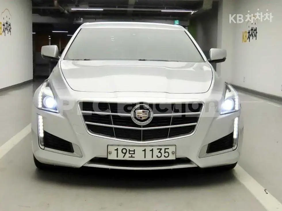 Cadillac Cts КОЖА/ОБДУХ/ПОДГЕВ/ЛИЗИНГ ОТ 175 ЕВРО НА МЕСЕЦ , снимка 2 - Автомобили и джипове - 54111967