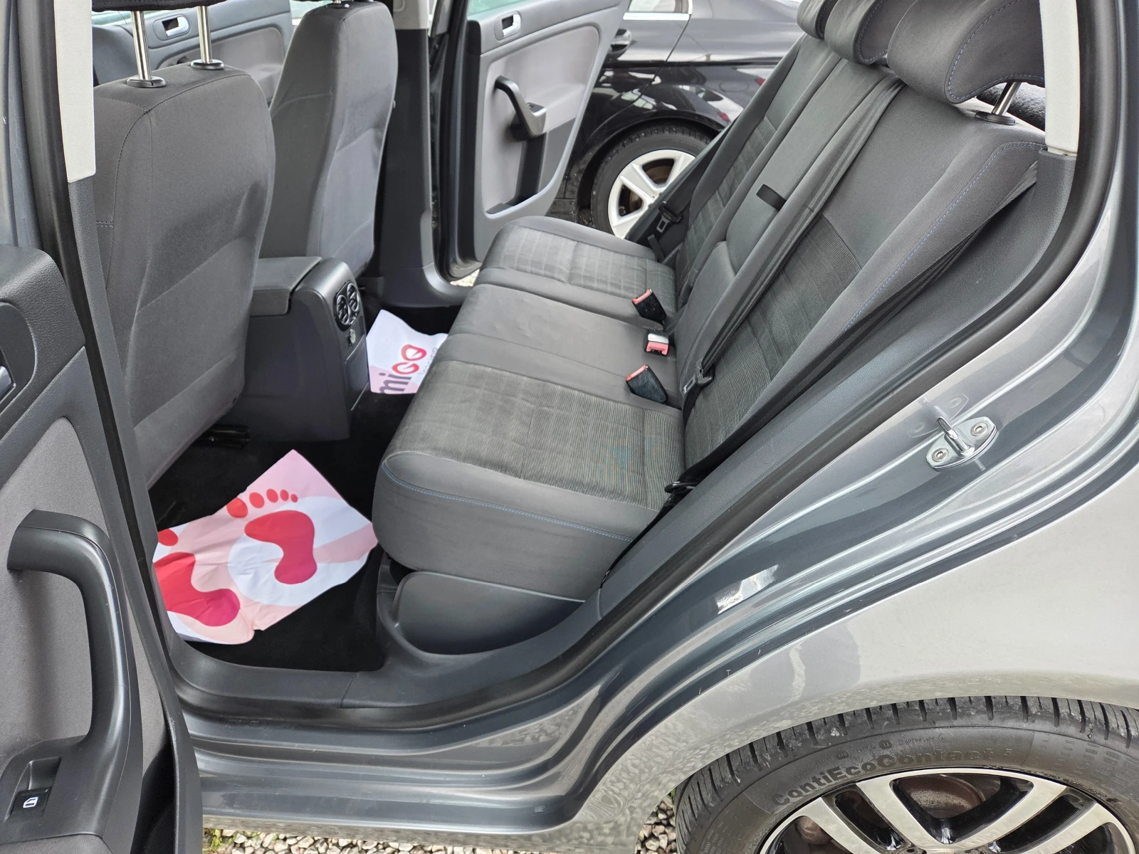 VW Golf Plus 1.9TDI 6ck.NAVI, снимка 12 - Автомобили и джипове - 54156372