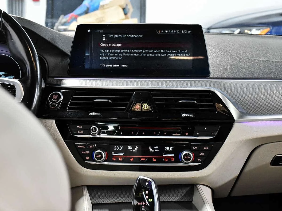 BMW 530 * xDrive * CARFAX * ���� �� �� | Mobile.bg � ����������� 13