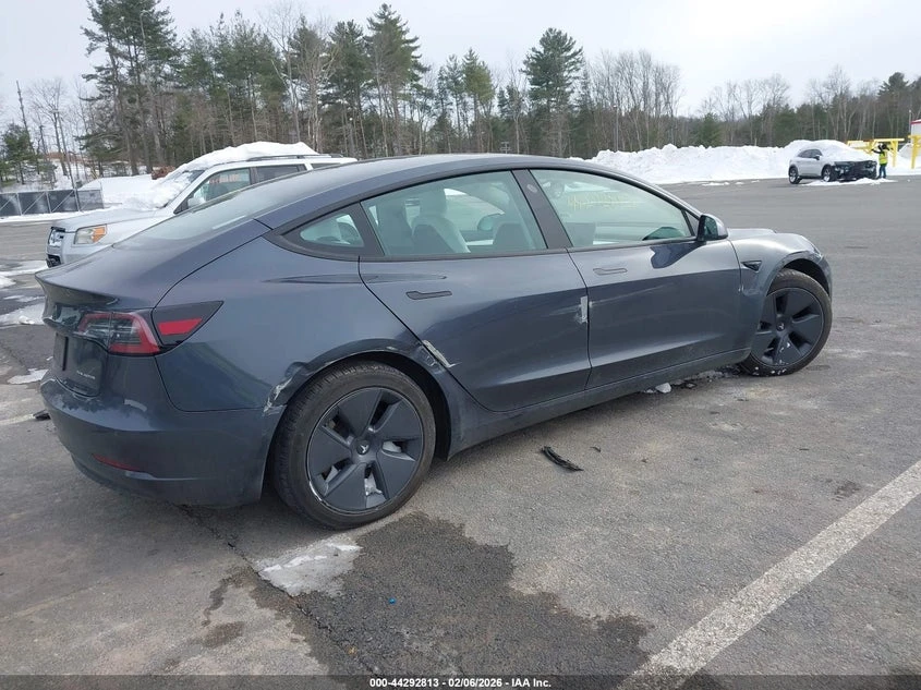 Tesla Model 3 Long Range Dual Motor All-Wheel Drive, снимка 4 - Автомобили и джипове - 54422872
