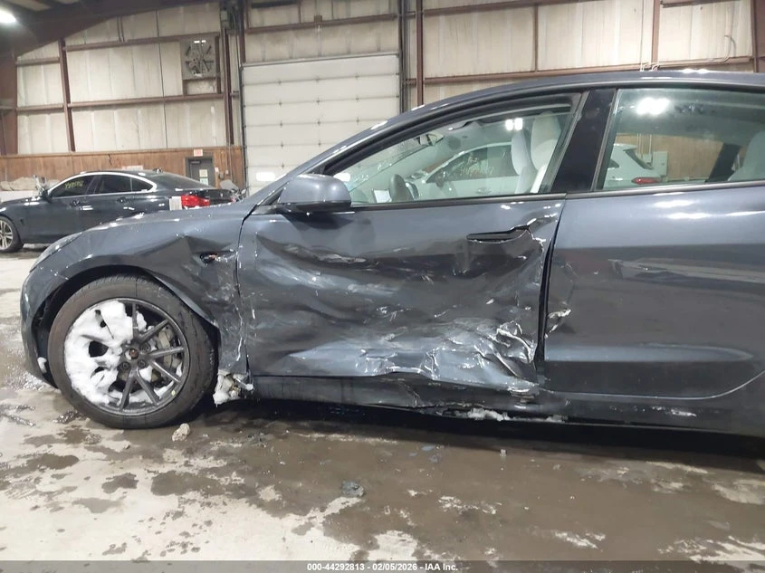 Tesla Model 3 Long Range Dual Motor All-Wheel Drive, снимка 6 - Автомобили и джипове - 54422872