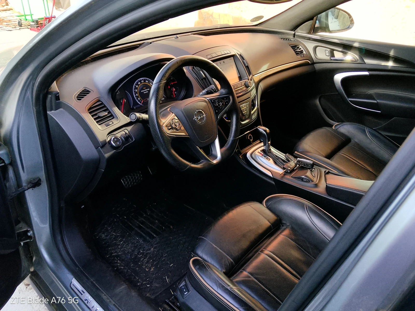 Opel Insignia, снимка 4 - Автомобили и джипове - 54620786
