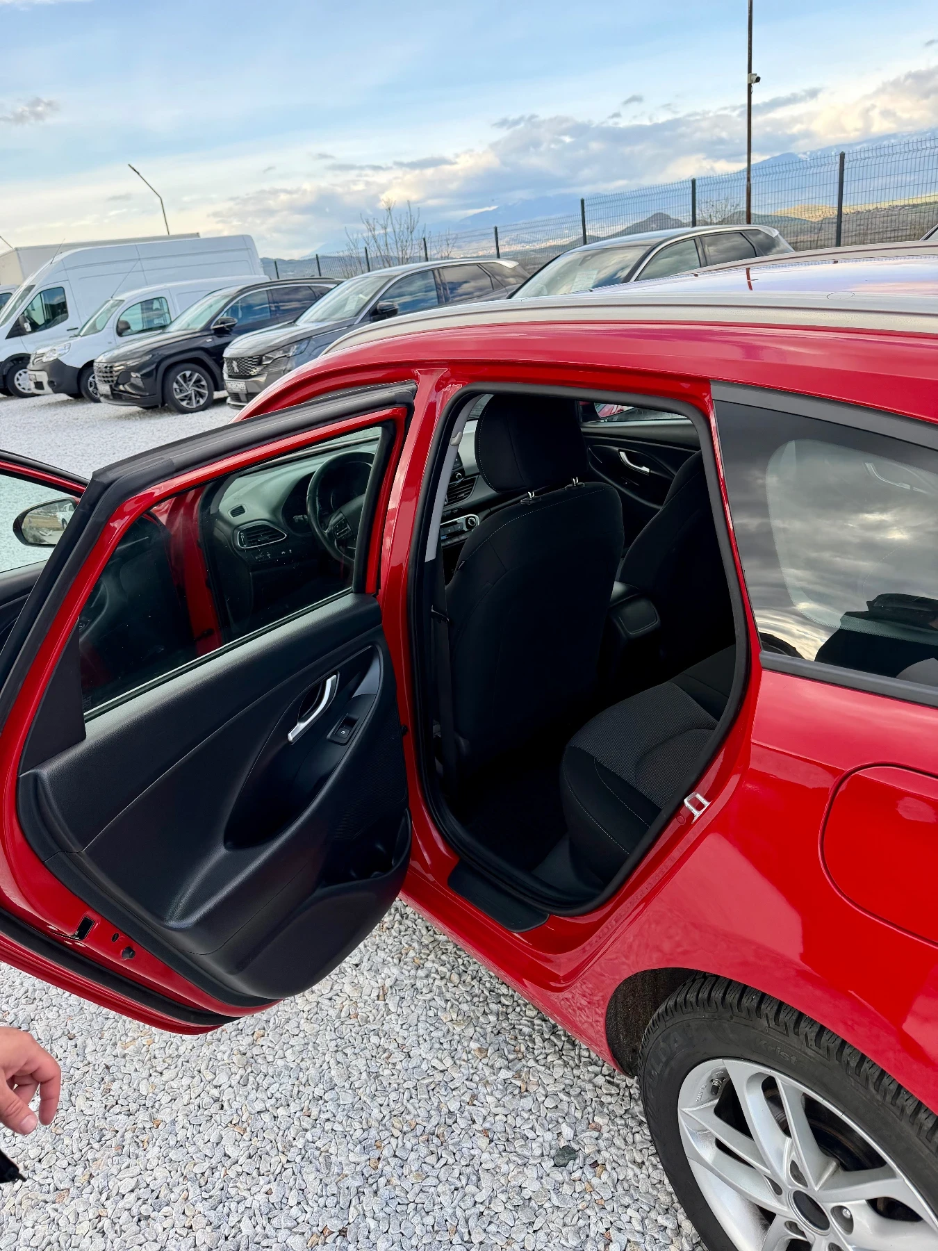 Hyundai I30 1.6, снимка 11 - Автомобили и джипове - 54756368
