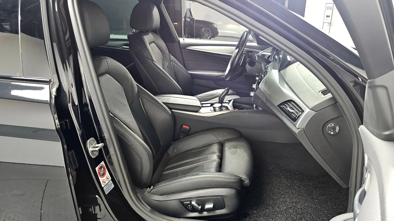 BMW 520 | Дистроник | Подгрев | Шибидах | , снимка 11 - Автомобили и джипове - 55191974