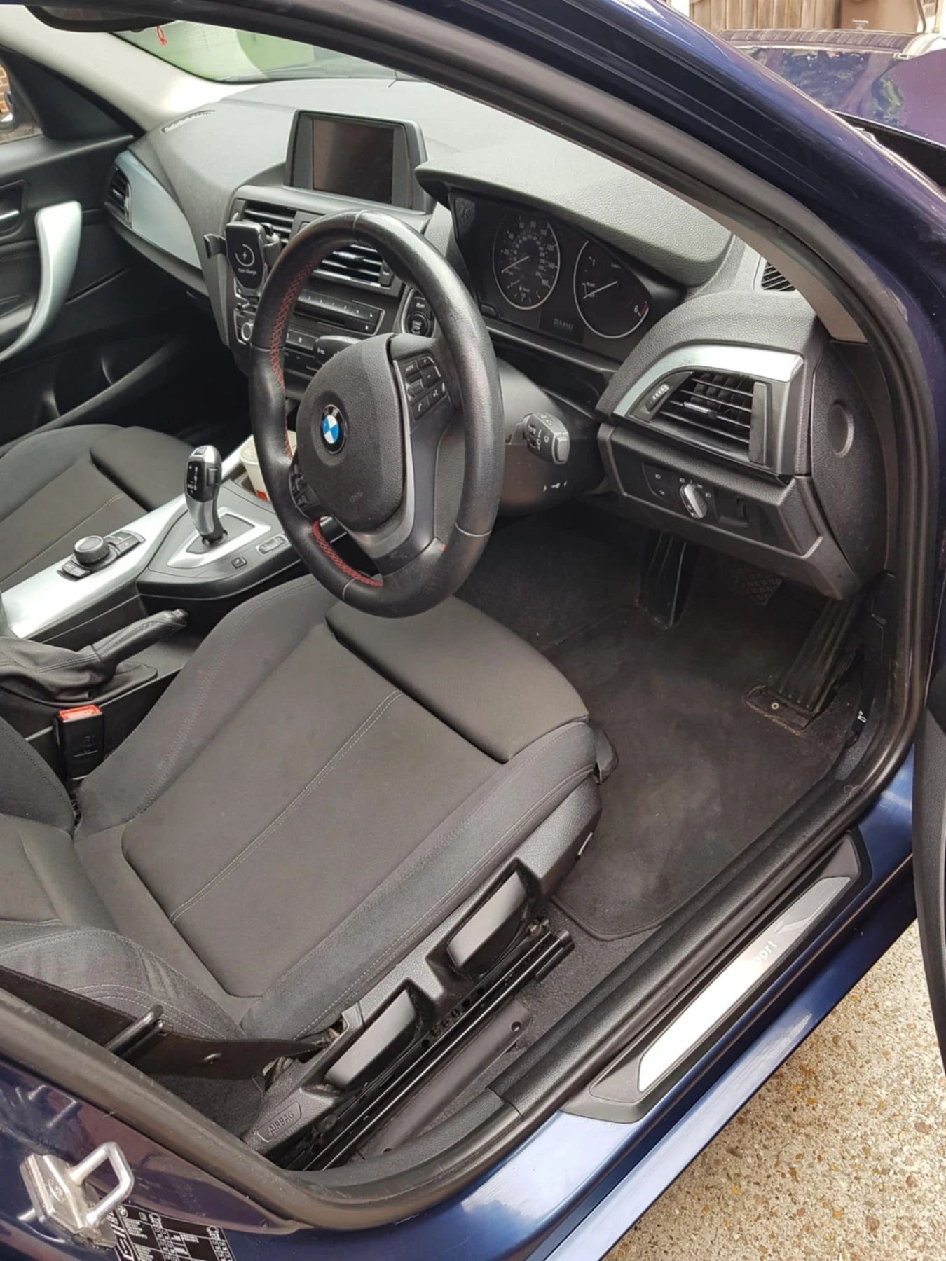 BMW 118, снимка 5 - Автомобили и джипове - 55280459