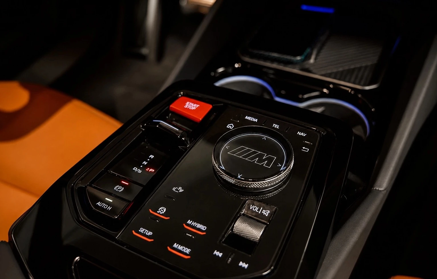 BMW M5 Touring xDrive 4.4 V8 Plug-in Hybrid , снимка 8 - Автомобили и джипове - 55482566