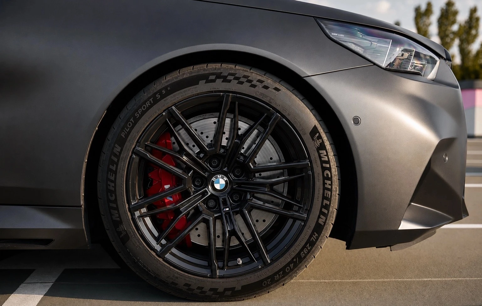 BMW M5 Touring xDrive 4.4 V8 Plug-in Hybrid , снимка 3 - Автомобили и джипове - 55482566