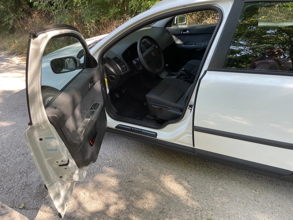 Volvo V50, снимка 8 - Автомобили и джипове - 55482846