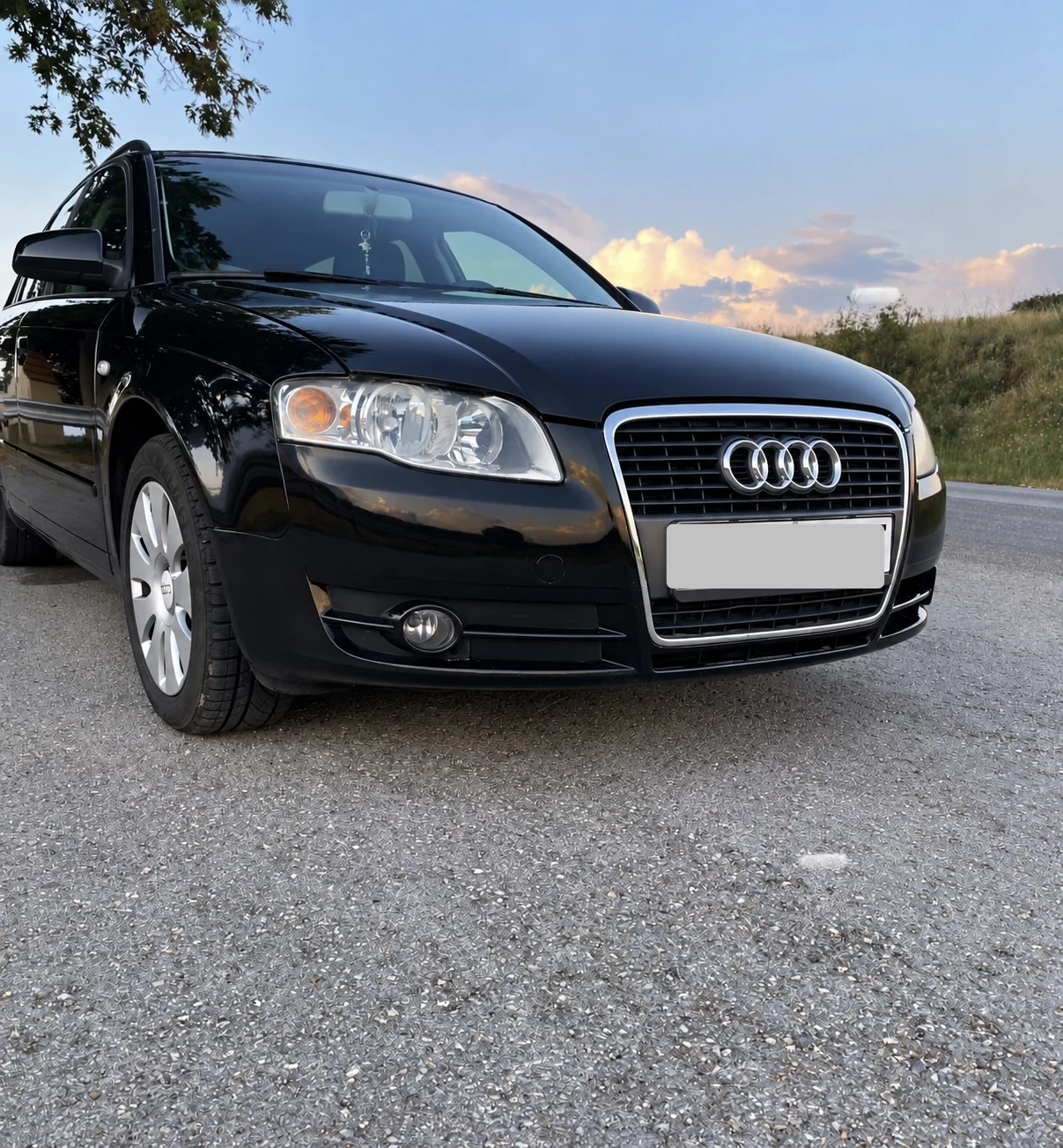 Audi A4 2.0 TDI, снимка 2 - Автомобили и джипове - 56454922
