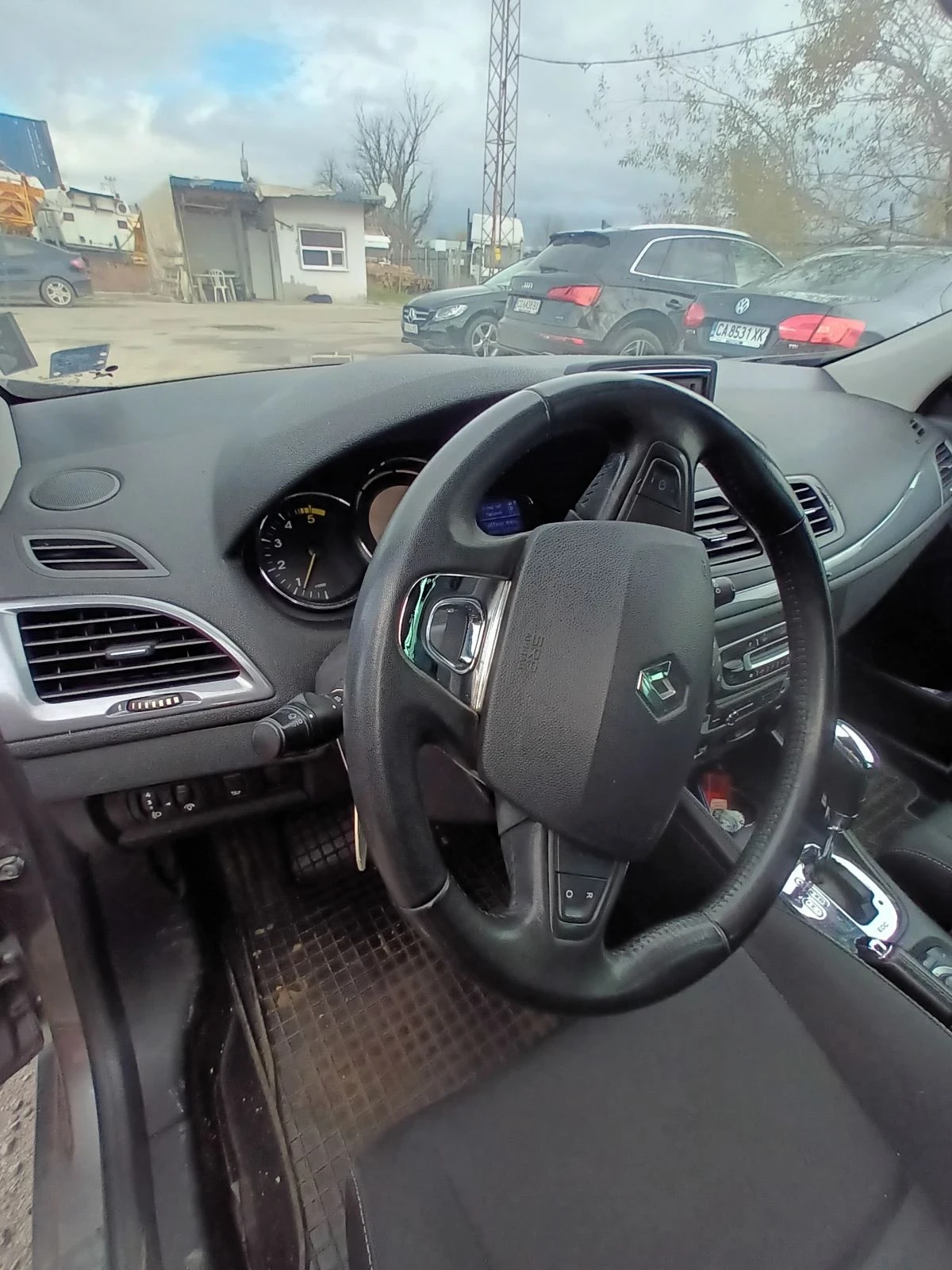 Renault Megane, снимка 6 - Автомобили и джипове - 55960199