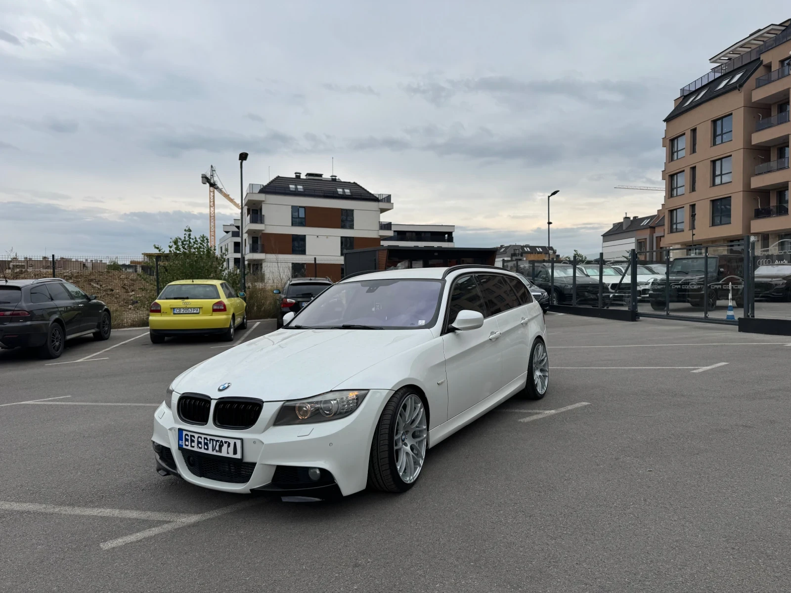 BMW 335 D/LCI/INDIVIDUAL/M-PACK/KEYLESS, снимка 2 - Автомобили и джипове - 56045669