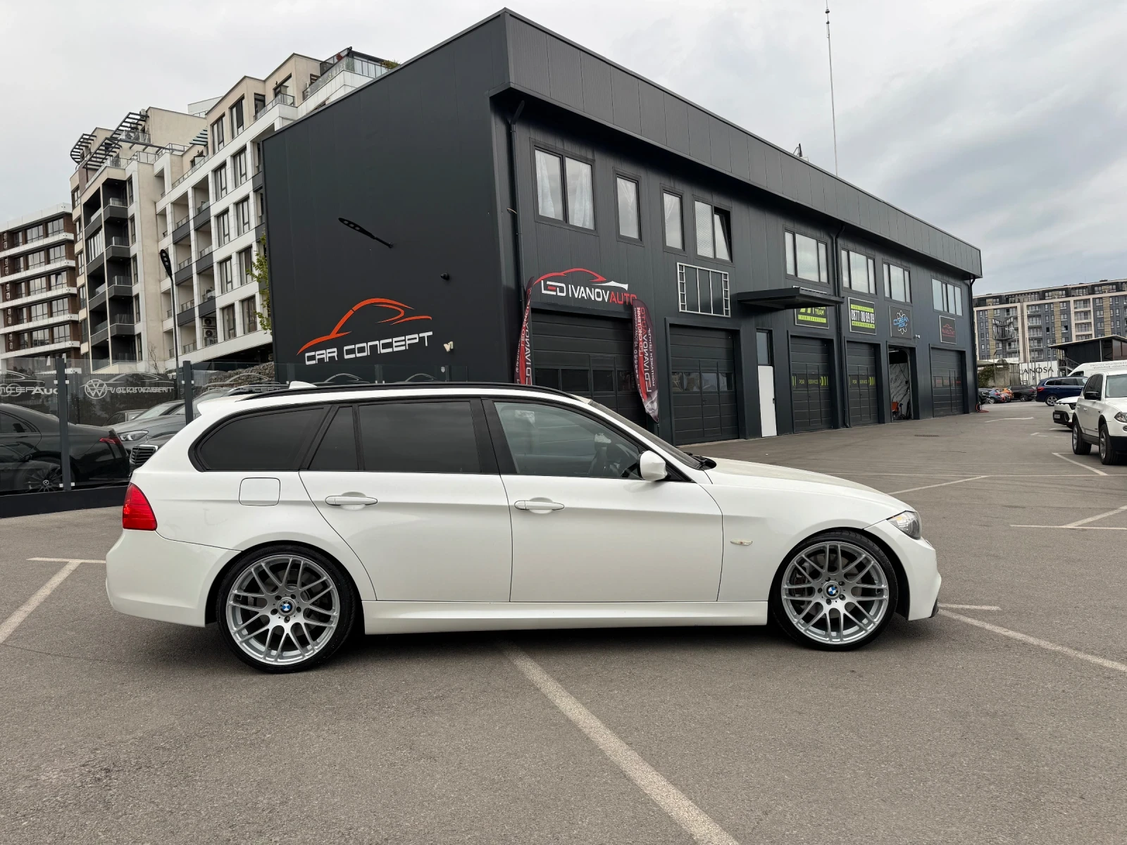 BMW 335 D/LCI/INDIVIDUAL/M-PACK/KEYLESS, снимка 4 - Автомобили и джипове - 56045669