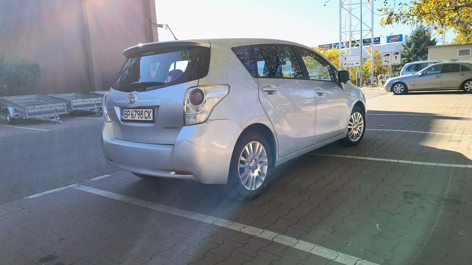 Toyota Verso, снимка 4 - Автомобили и джипове - 56363934