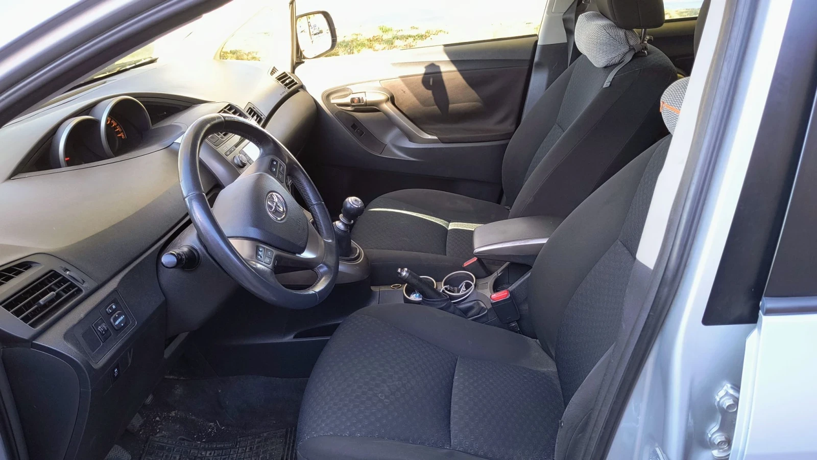 Toyota Verso, снимка 5 - Автомобили и джипове - 56363934