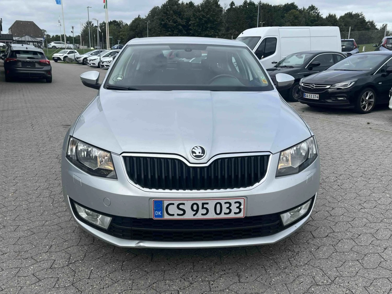 Skoda Octavia Elegance, снимка 7 - Автомобили и джипове - 56369940