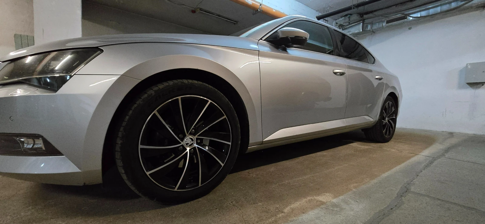 Skoda Superb Амбишън N1