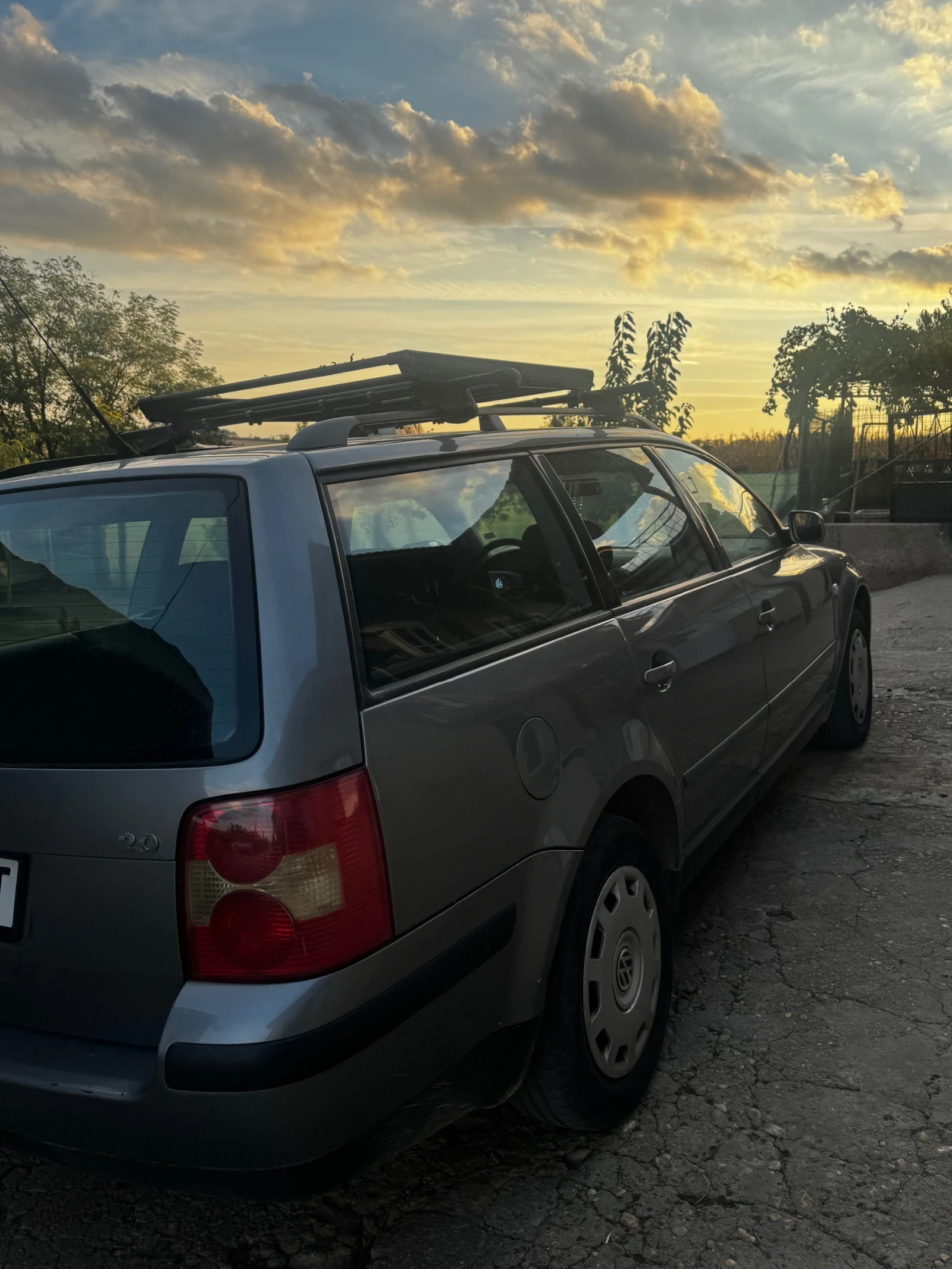 VW Passat, снимка 3 - Автомобили и джипове - 56583808