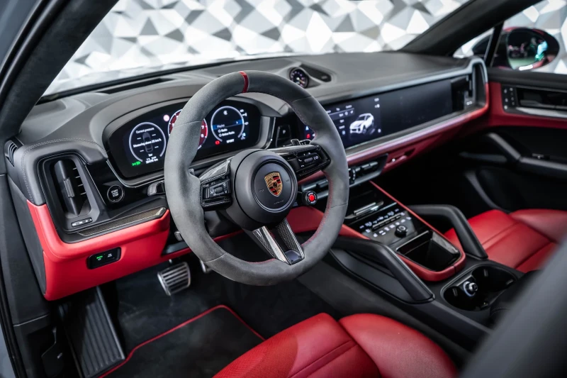 Porsche Cayenne Turbo GT* E-Hybrid Coupe* Carbon* Alcantara* Лизин, снимка 8 - Автомобили и джипове - 52836796