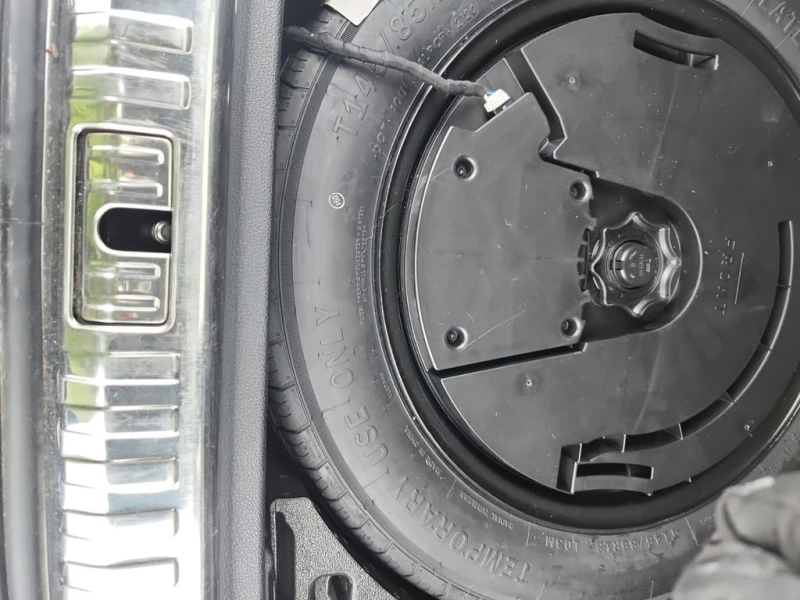 Audi Q3 * PROGRESSIV * CARFAX * БЕЗ ПЪРВОНАЧАЛНА ВНОСКА, снимка 13 - Автомобили и джипове - 53330346