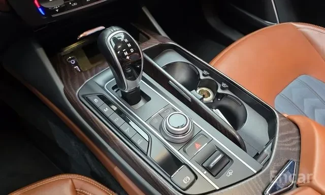 Maserati Levante 3.0d GranLusso Обдухване 360 Камера Панорама , снимка 11 - Автомобили и джипове - 55772630