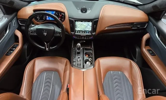 Maserati Levante 3.0d GranLusso Обдухване 360 Камера Панорама , снимка 12 - Автомобили и джипове - 55772630