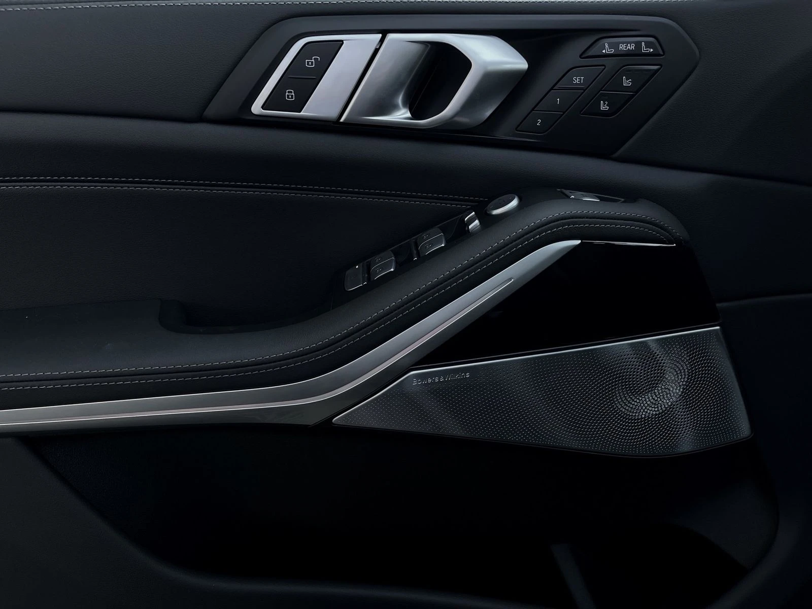 BMW X7 M60i xDrive = NEW= M-Sport Pro Гаранция - изображение 6