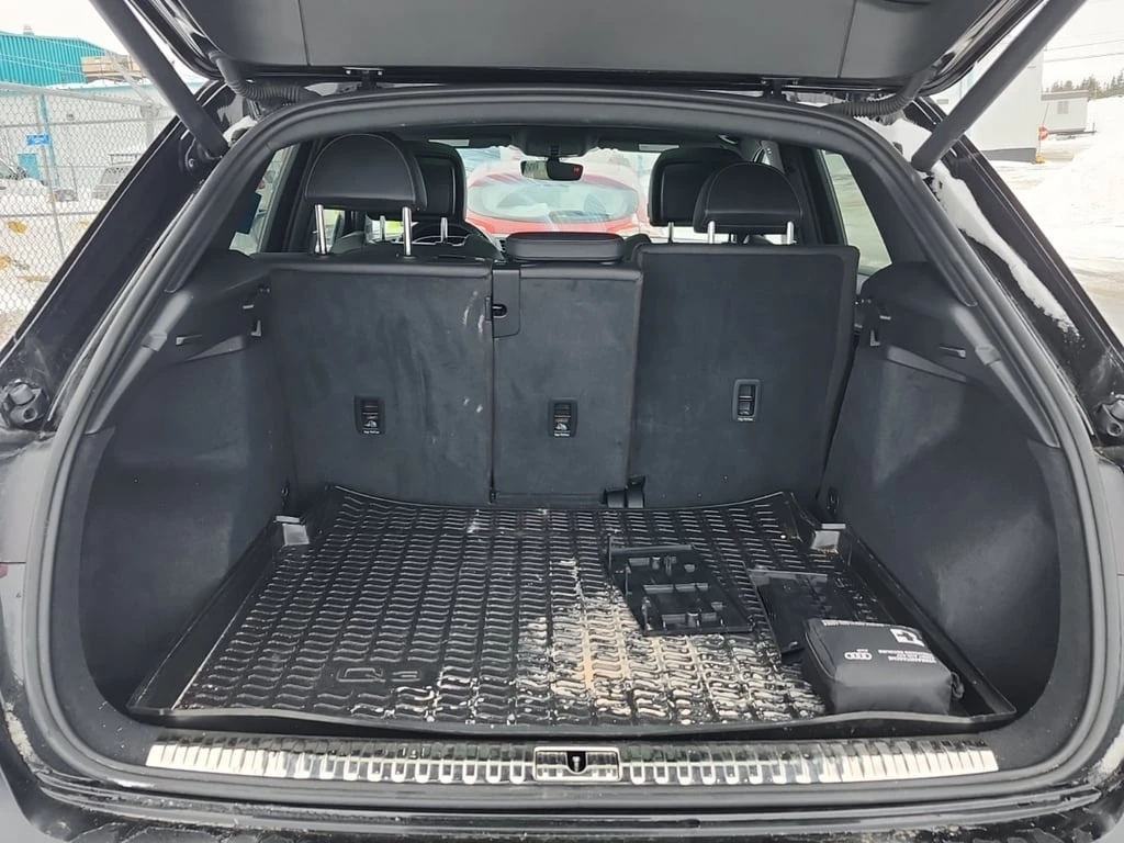 Audi Q3 * PROGRESSIV * CARFAX * БЕЗ ПЪРВОНАЧАЛНА ВНОСКА - изображение 4