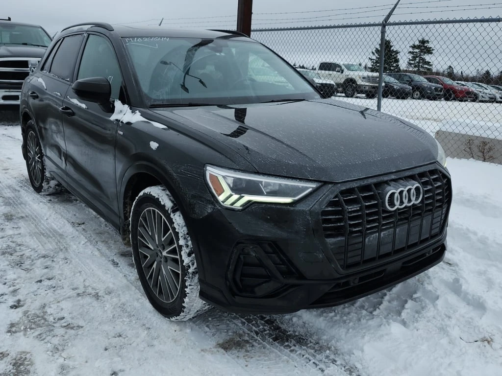 Audi Q3 * PROGRESSIV * CARFAX * БЕЗ ПЪРВОНАЧАЛНА ВНОСКА - изображение 2