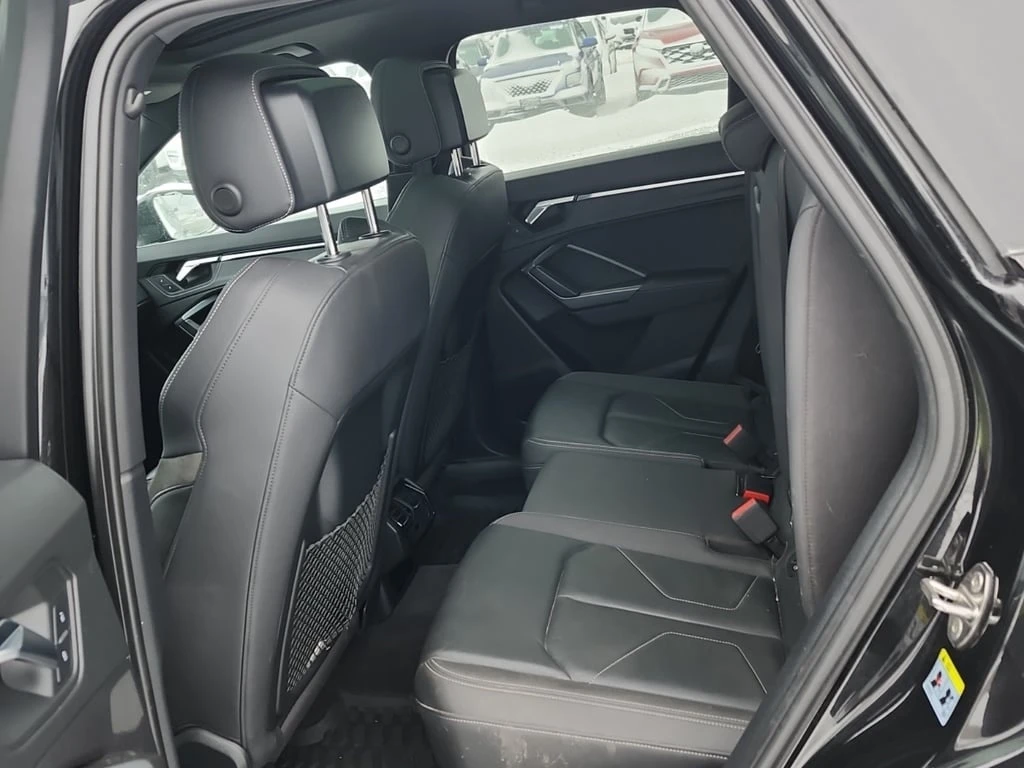 Audi Q3 * PROGRESSIV * CARFAX * ��� ������������ ������ | Mobile.bg � ����������� 12