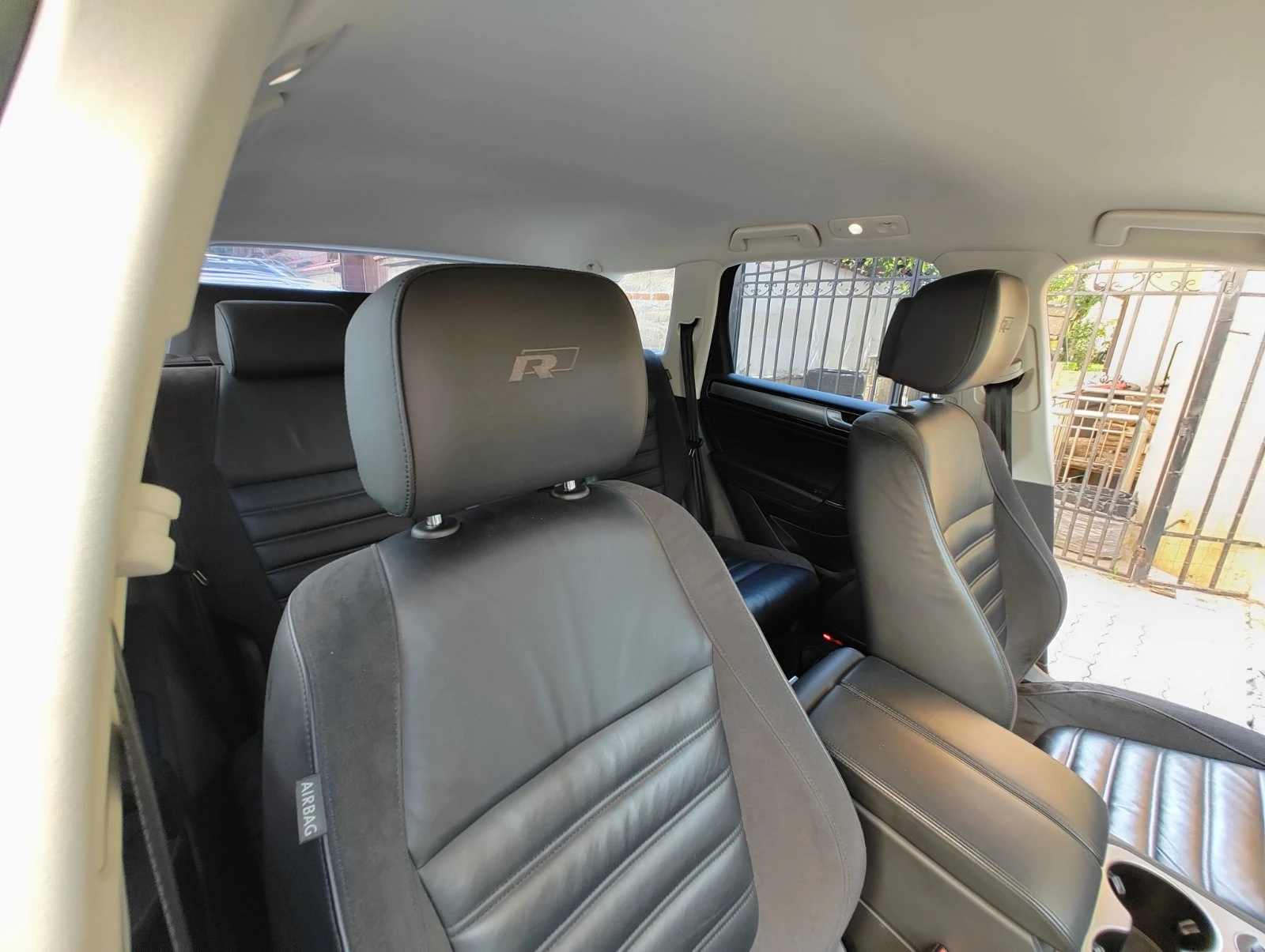 VW Touareg, снимка 5 - Автомобили и джипове - 53964422