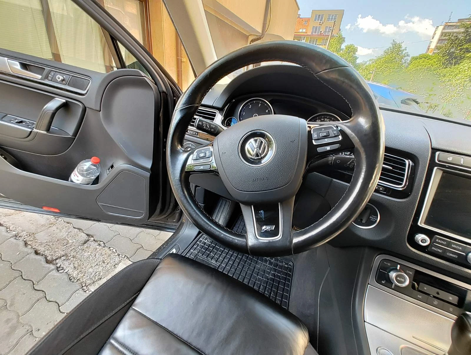 VW Touareg, снимка 8 - Автомобили и джипове - 53964422