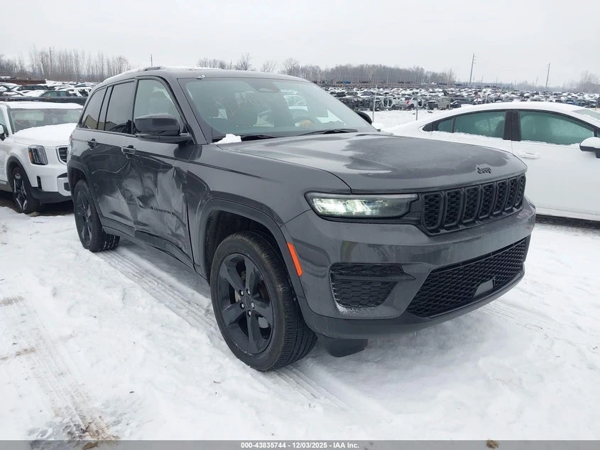 Jeep Grand cherokee 3.6l Altitude X 4X4, снимка 4 - Автомобили и джипове - 54106295