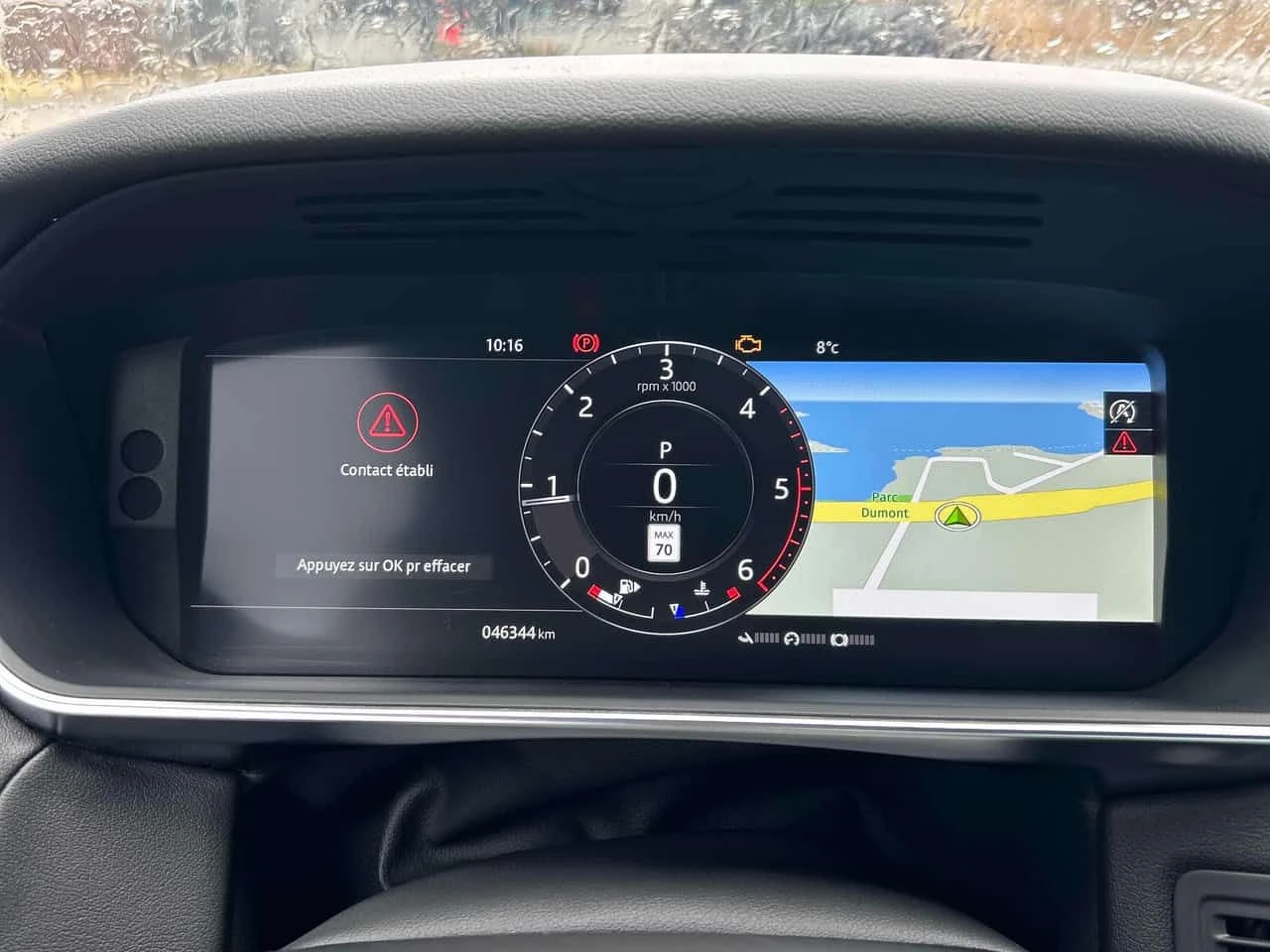 Land Rover Range Rover Sport * SE * PANO* KEYLESS* ПОДГРЕВ* , снимка 8 - Автомобили и джипове - 54190289