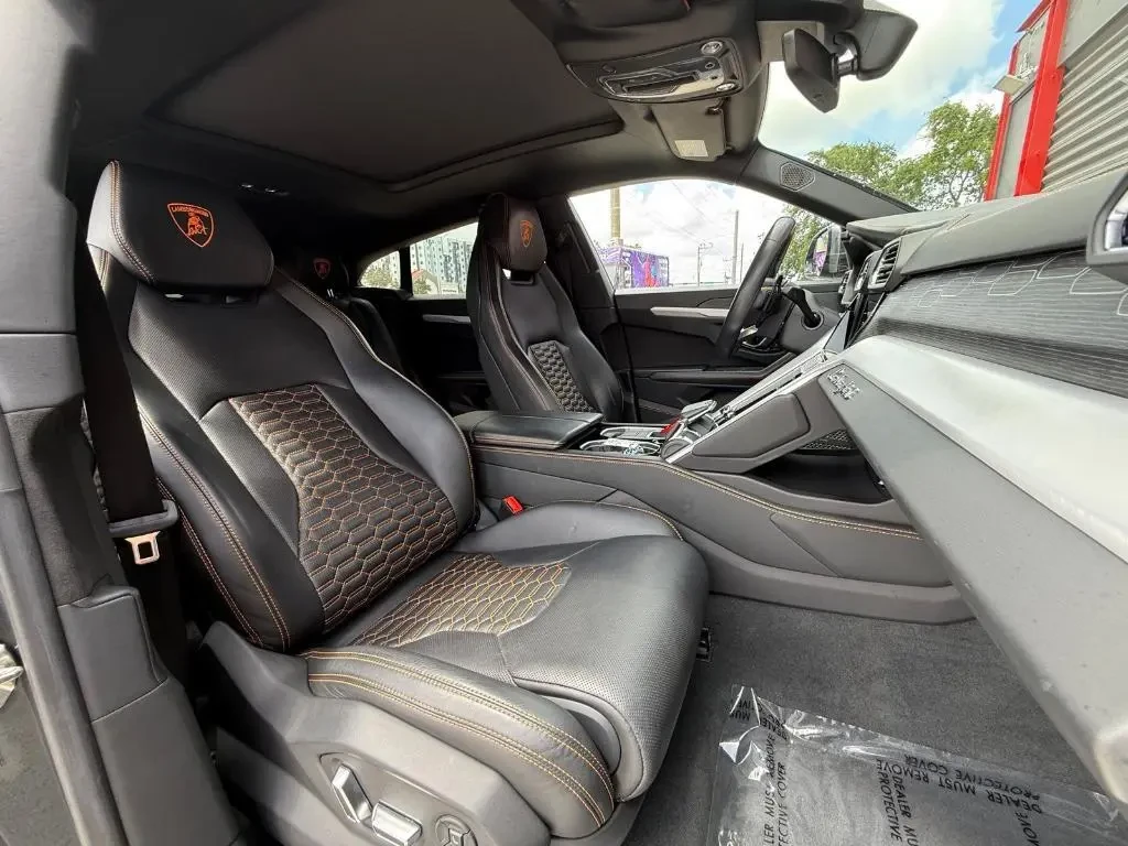 Lamborghini Urus FULL, снимка 13 - Автомобили и джипове - 54518319