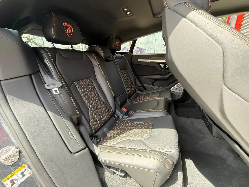 Lamborghini Urus FULL, снимка 14 - Автомобили и джипове - 54518319