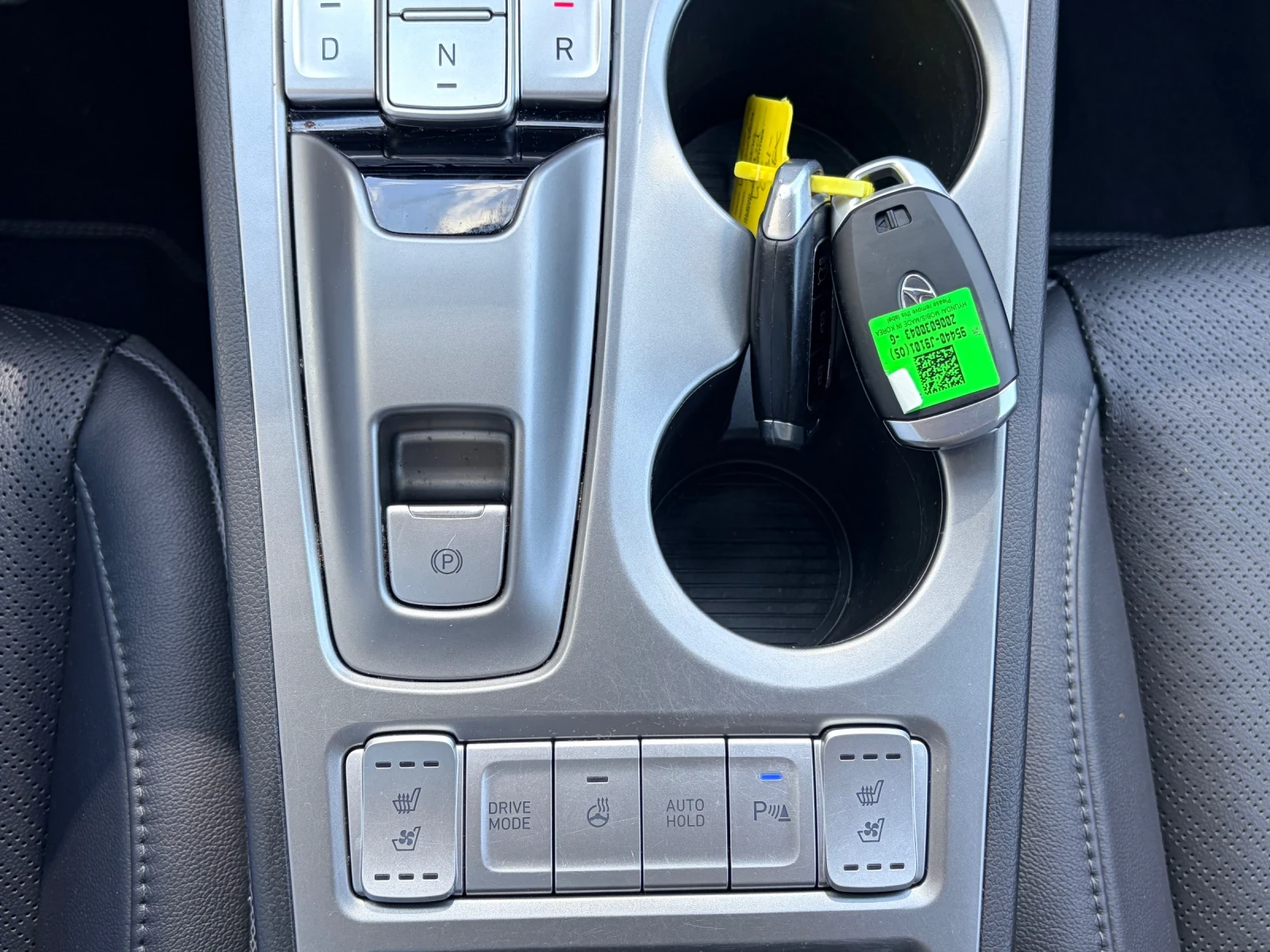 Hyundai Kona FACELIFT!!!PREMIUM!!! 64kw 204kc TERMOPOMPA!!!, снимка 10 - Автомобили и джипове - 54681838