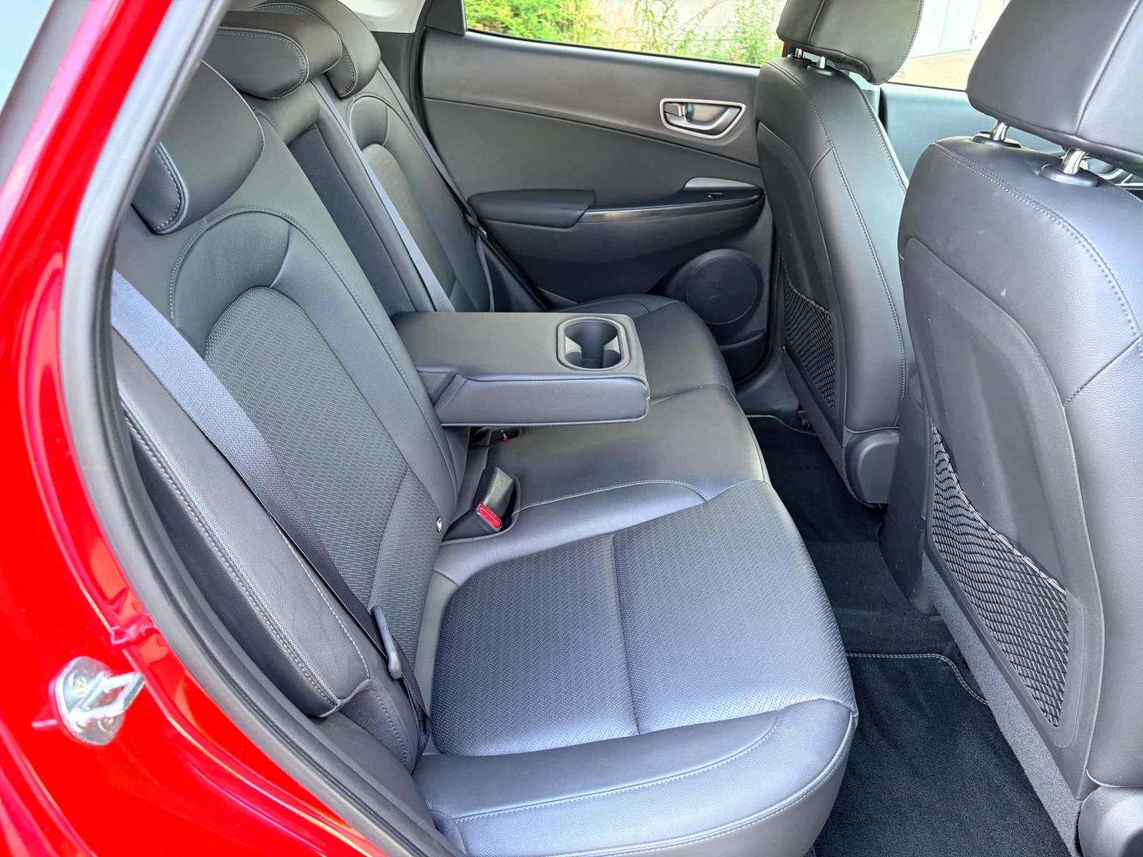 Hyundai Kona FACELIFT!!!PREMIUM!!! 64kw 204kc TERMOPOMPA!!!, снимка 13 - Автомобили и джипове - 54681838
