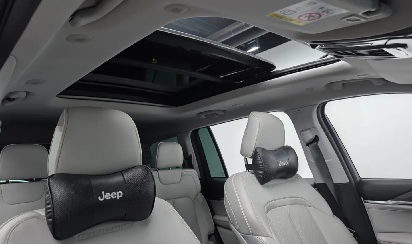 Jeep Grand cherokee OVERLAND | ХЕД ЪП | ПОДГРЕВИ* ОБДУХВАНЕ | 360, снимка 9 - Автомобили и джипове - 54979193