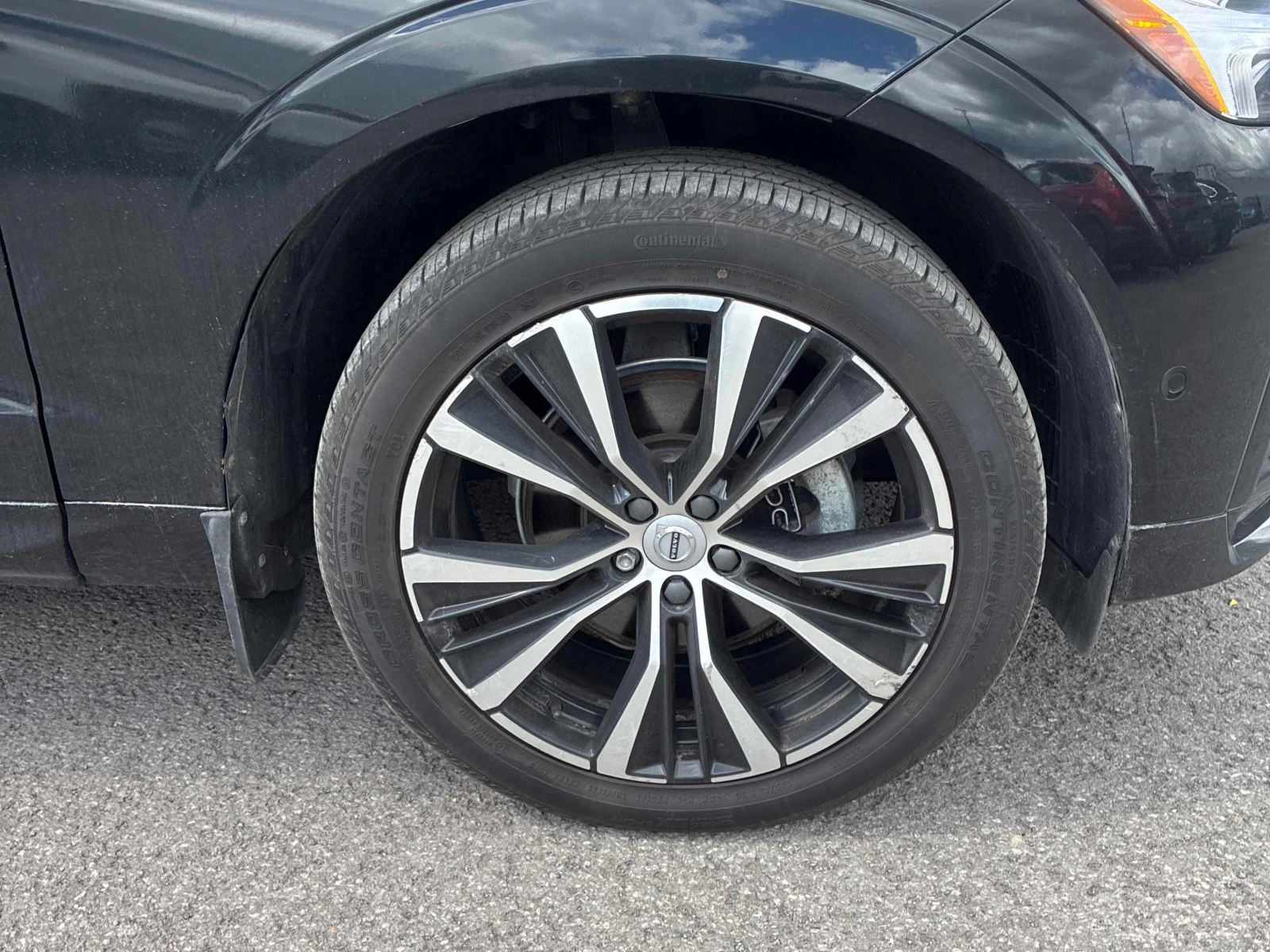 Volvo XC60 Plus Dark Theme | CARFAX | АВТОФИНАНСИРАНЕ, снимка 6 - Автомобили и джипове - 55857077