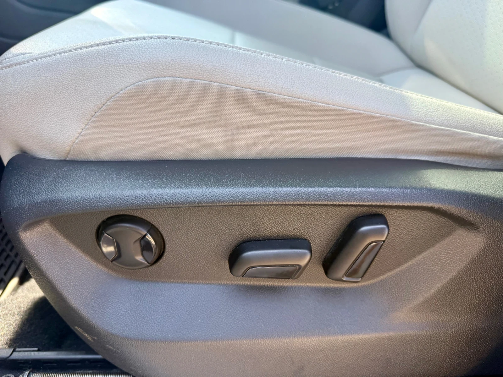 VW Tiguan, снимка 14 - Автомобили и джипове - 55938186