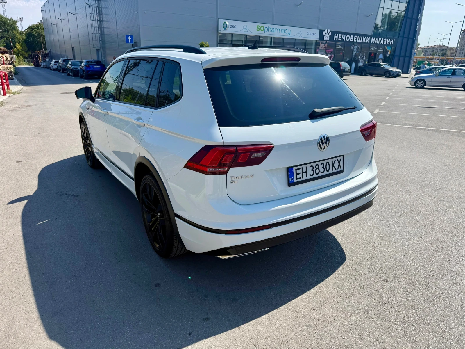 VW Tiguan, снимка 7 - Автомобили и джипове - 55938186